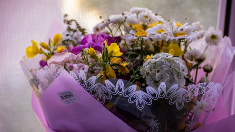 Тема подарков педагогам волнует многих родителей Иркутской области